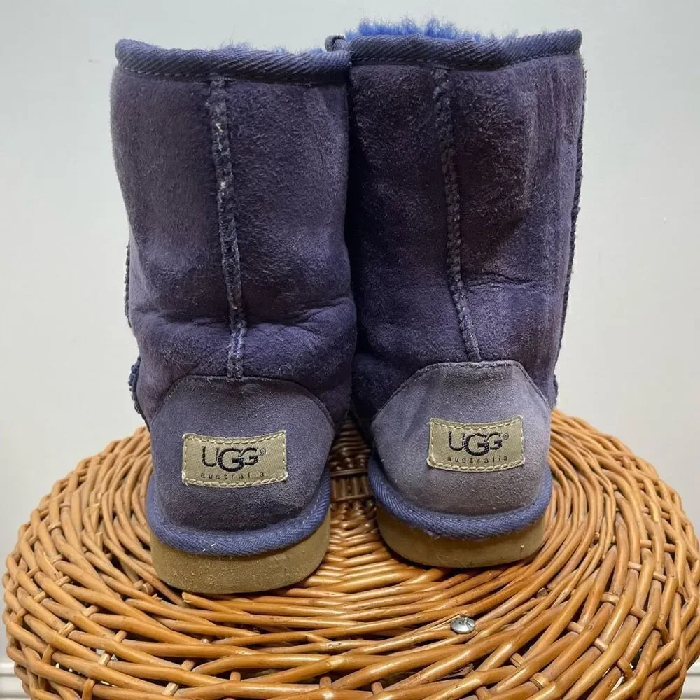 UGG Australia Classic Short 5251 Leather Sheepskin 6 Winter Boots Navy Blue